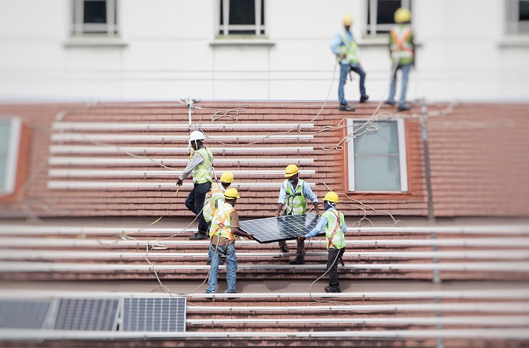 How to Choose Commercial Solar Power Solutions?