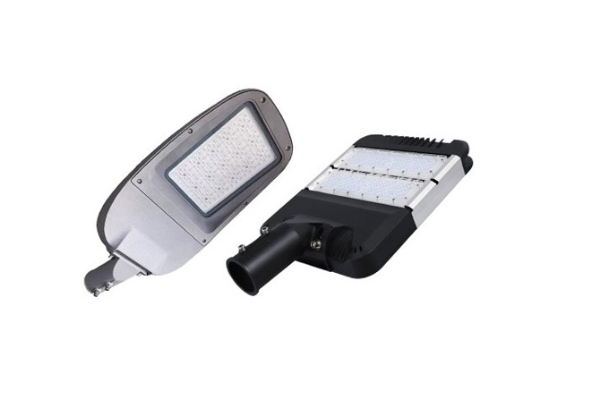 Remote Controlled Solar Outdoor Lights: An Eco-Friendly, Economical, and Practical New Energy Source