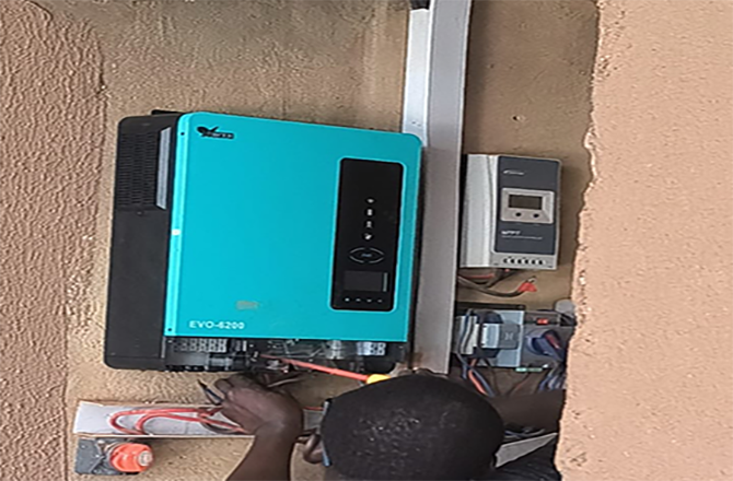 Anern EVO 6.2kW Hybrid Inverter with Battery Storage in Burkina Faso
