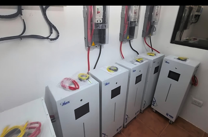 Anern EVO & FGI‑S Solar Inverters with Lithium Battery in the Philippines