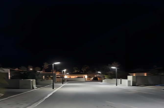 Anern 120 Sets of SLZ 60W Solar Street Lights in Curaçao