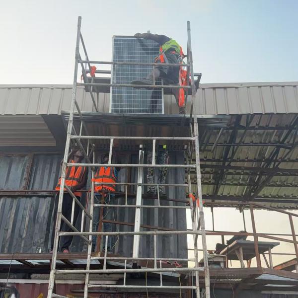 Anern_Nigeria_Solar_Street_Light_Project_Case_Study_SLB_250W_with_6m_Light_Pole-1.jpg