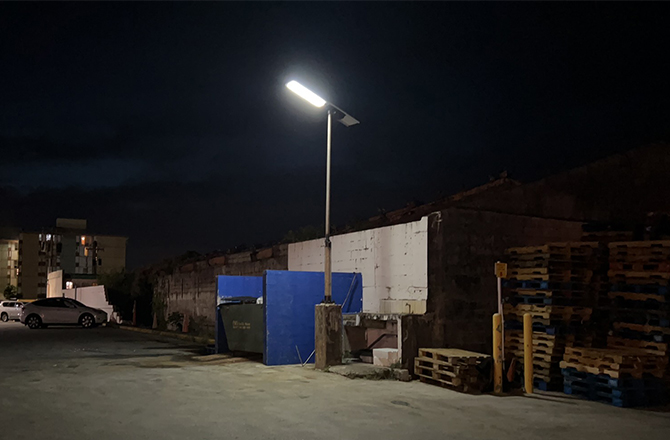 50 Sets of SLZ Solar Street Lights In America