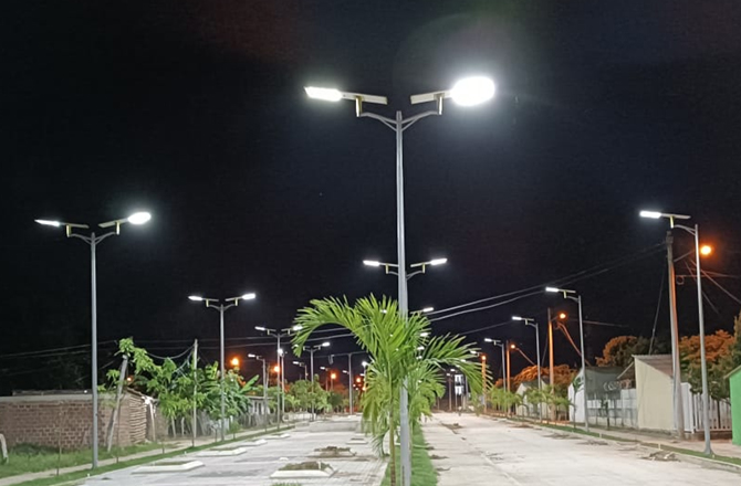 136 Sets of Solar Street Light Park Project in Colombia